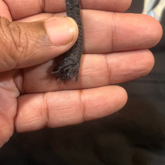 Betty Boop Women’s Size Large Angel Wings “Born to Rise” Graphic Hoodie Black - Picture 4 of 8